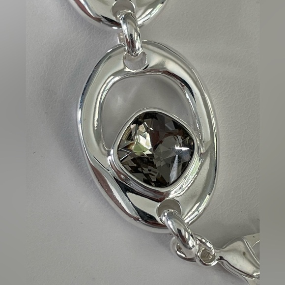 Uno de 50 Bracelet - TOGETHER - Silver with Smoke Gray Swavroski Crystals - Picture 7 of 14